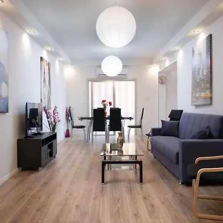Appartement Centrally Located Cozy Larnaca