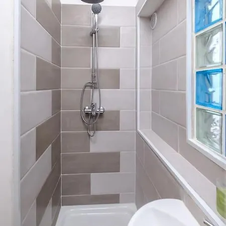 Centrally Located Cozy